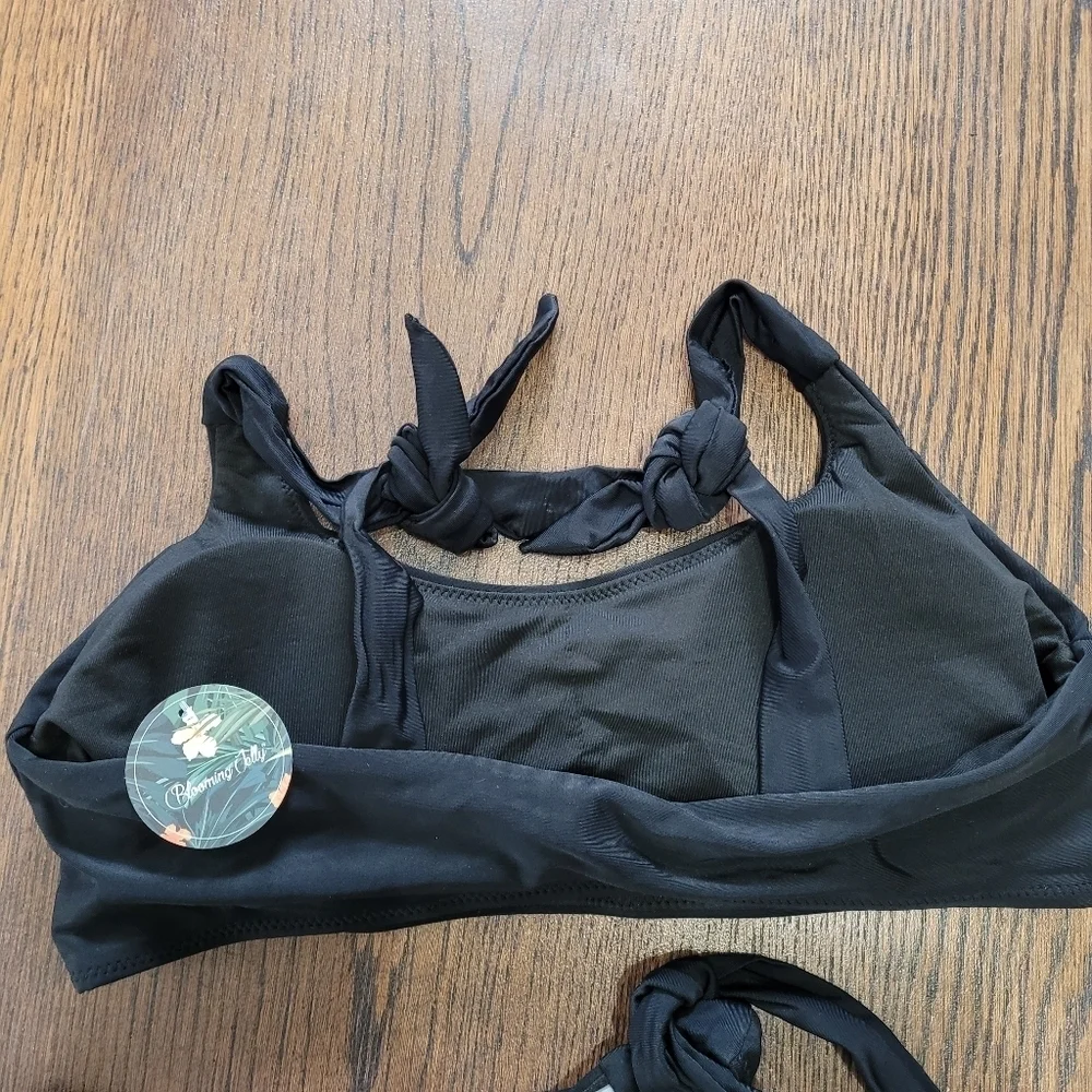 Blooming Jelly Black Tie Waist Bandeau Bikini Set Size Women's Medium NEW